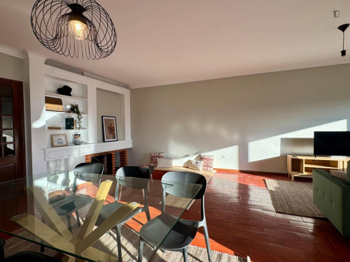 Bright Double Bedroom close to Faculty of Economics  - Gallery -  5