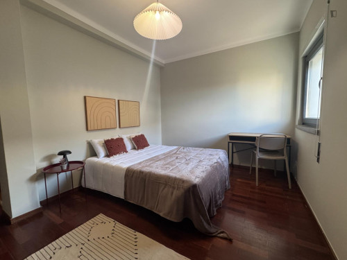 Double bedroom with a private bathroom close to University of Coimbra