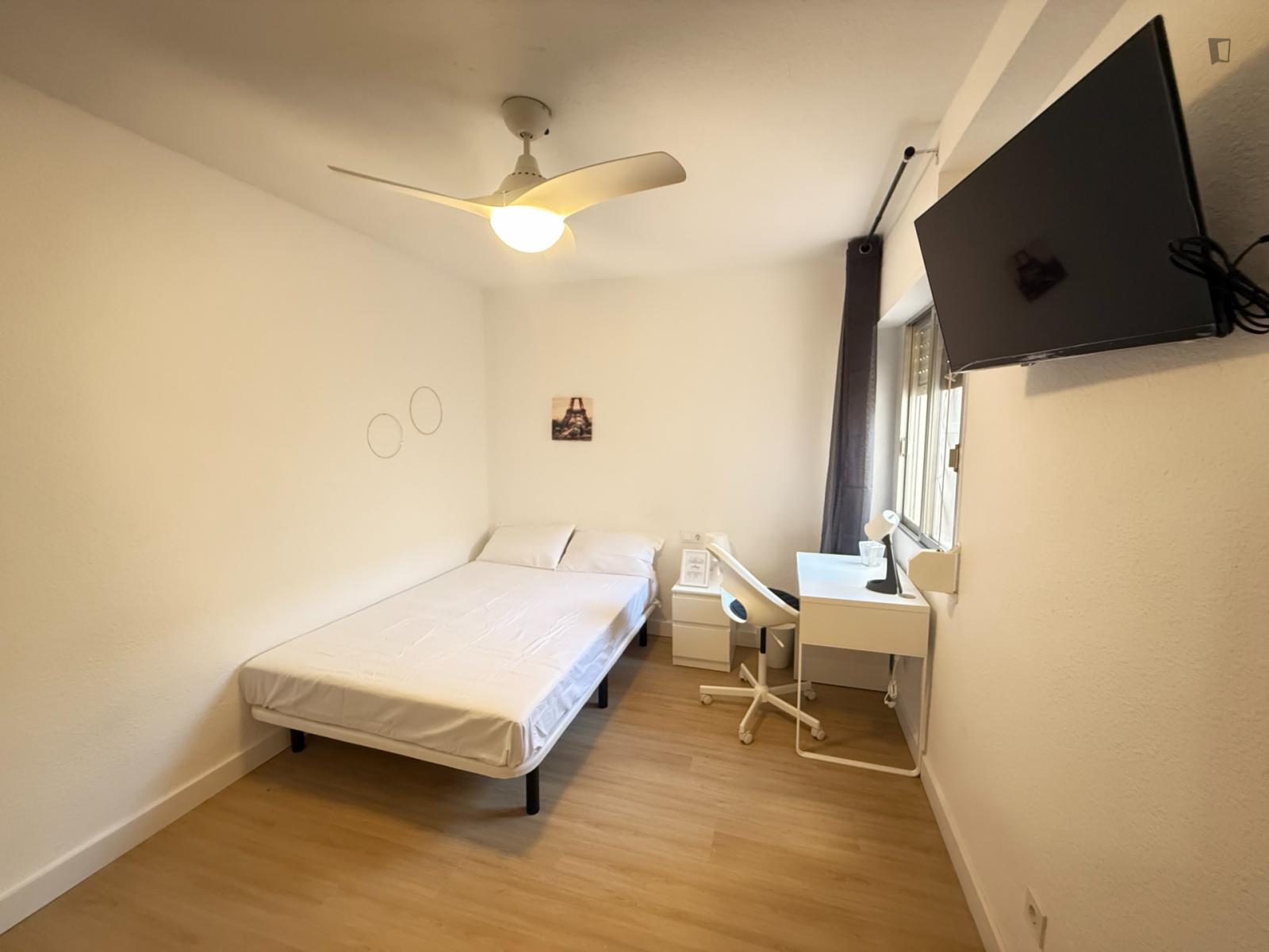  Lovely Single Bedroom In San Vicente Del Raspeig  -  Lovely single bedroom in San Vicente del Raspeig  - Gallery -  1