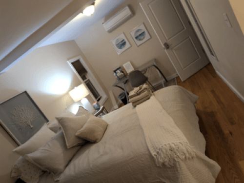 Cozy private bedroom by Yale_Rm 1.2