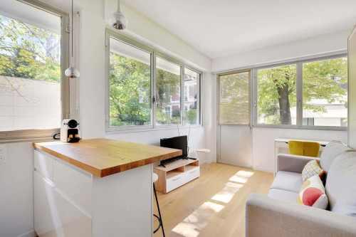 Studio calme - VICTOR HUGO / DAUPHINE - BAIL MOBILITE