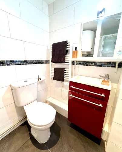 Bright 1 Bedroom near République Paris 10th