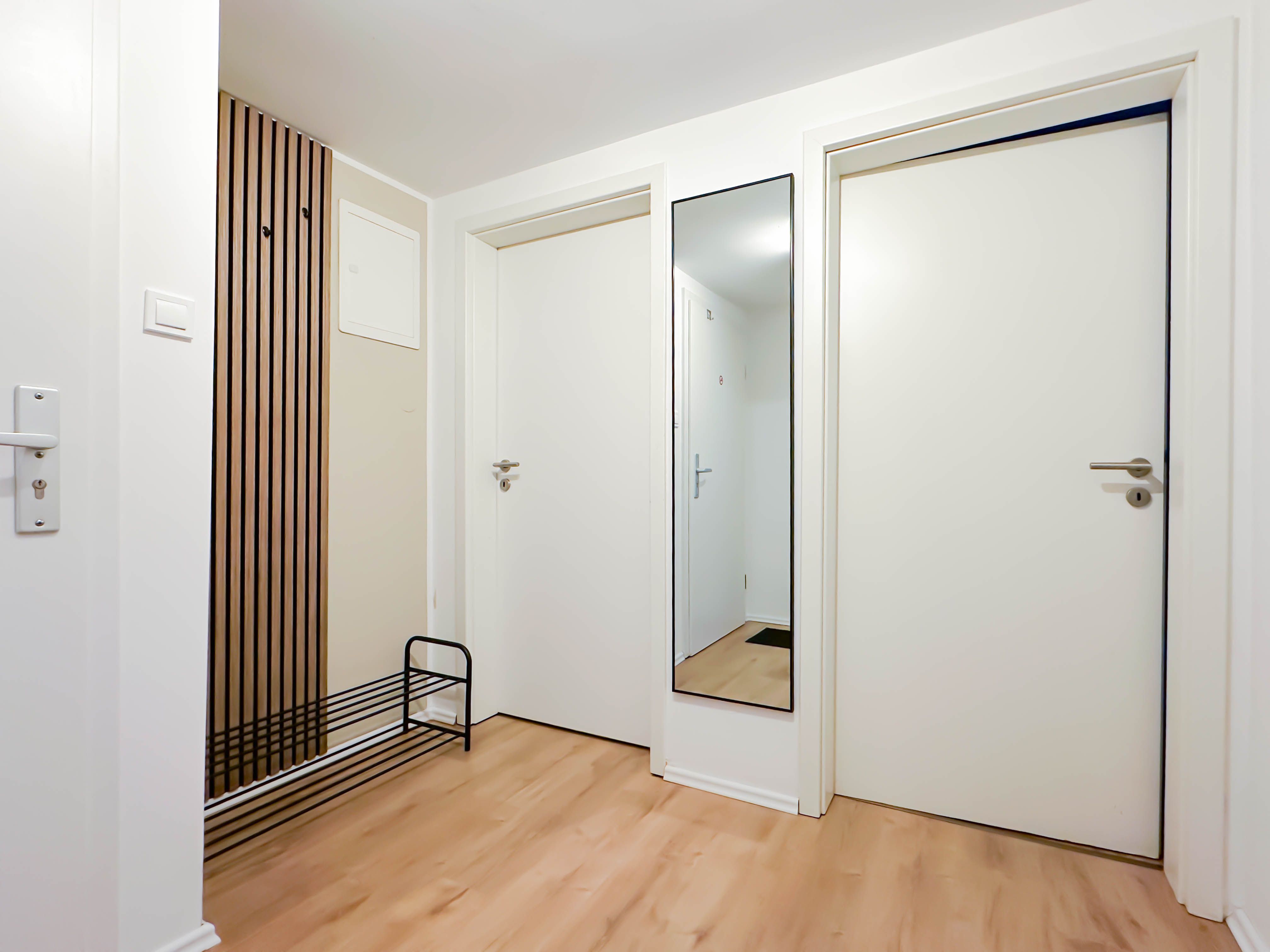 Design & Comfort – Fully Renovated, Fully Furnished Home With 2 Bedrooms And Workspace - Design & Comfort – Fully Renovated, Fully Furnished Home with 2 Bedrooms and Workspace - Gallery - 3