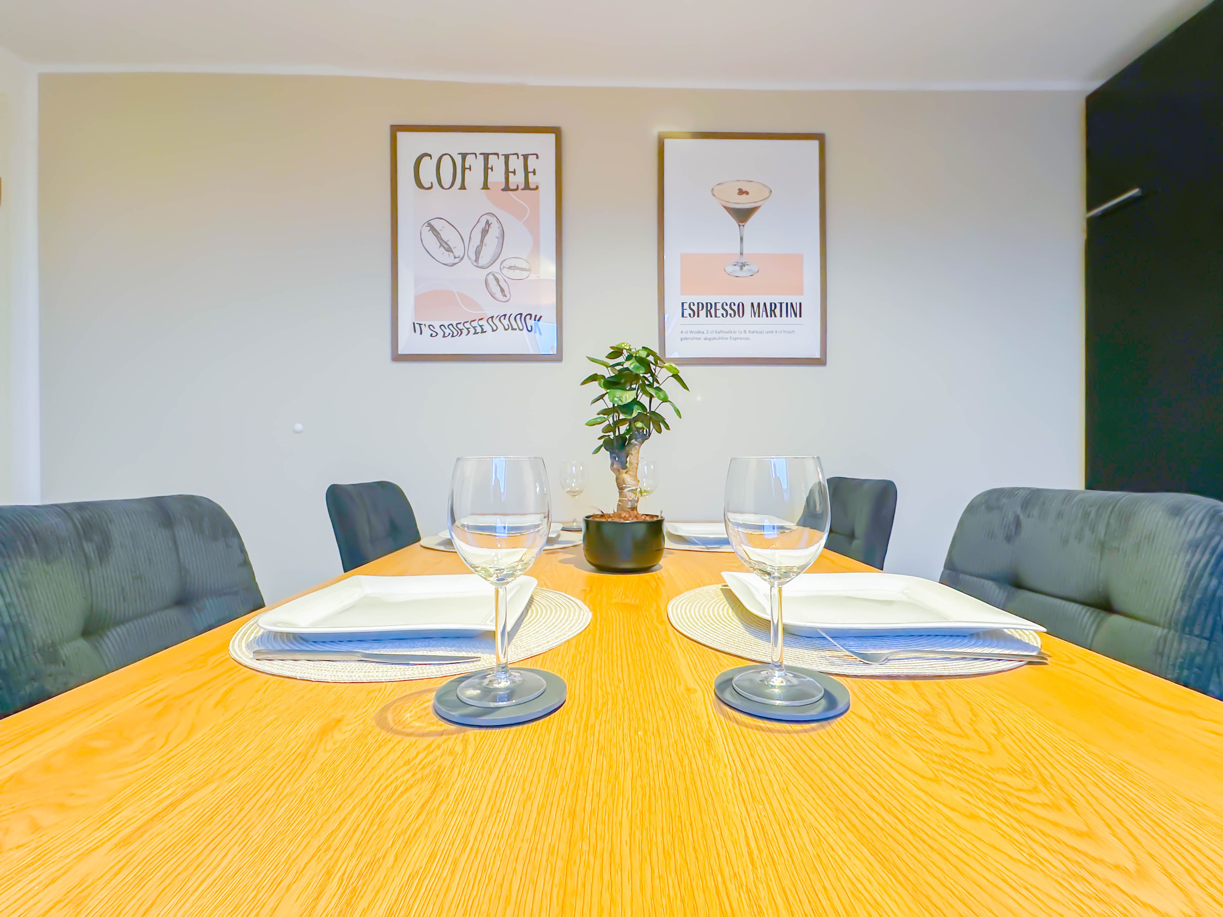 Design & Comfort – Fully Renovated, Fully Furnished Home With 2 Bedrooms And Workspace - Design & Comfort – Fully Renovated, Fully Furnished Home with 2 Bedrooms and Workspace - Gallery - 9