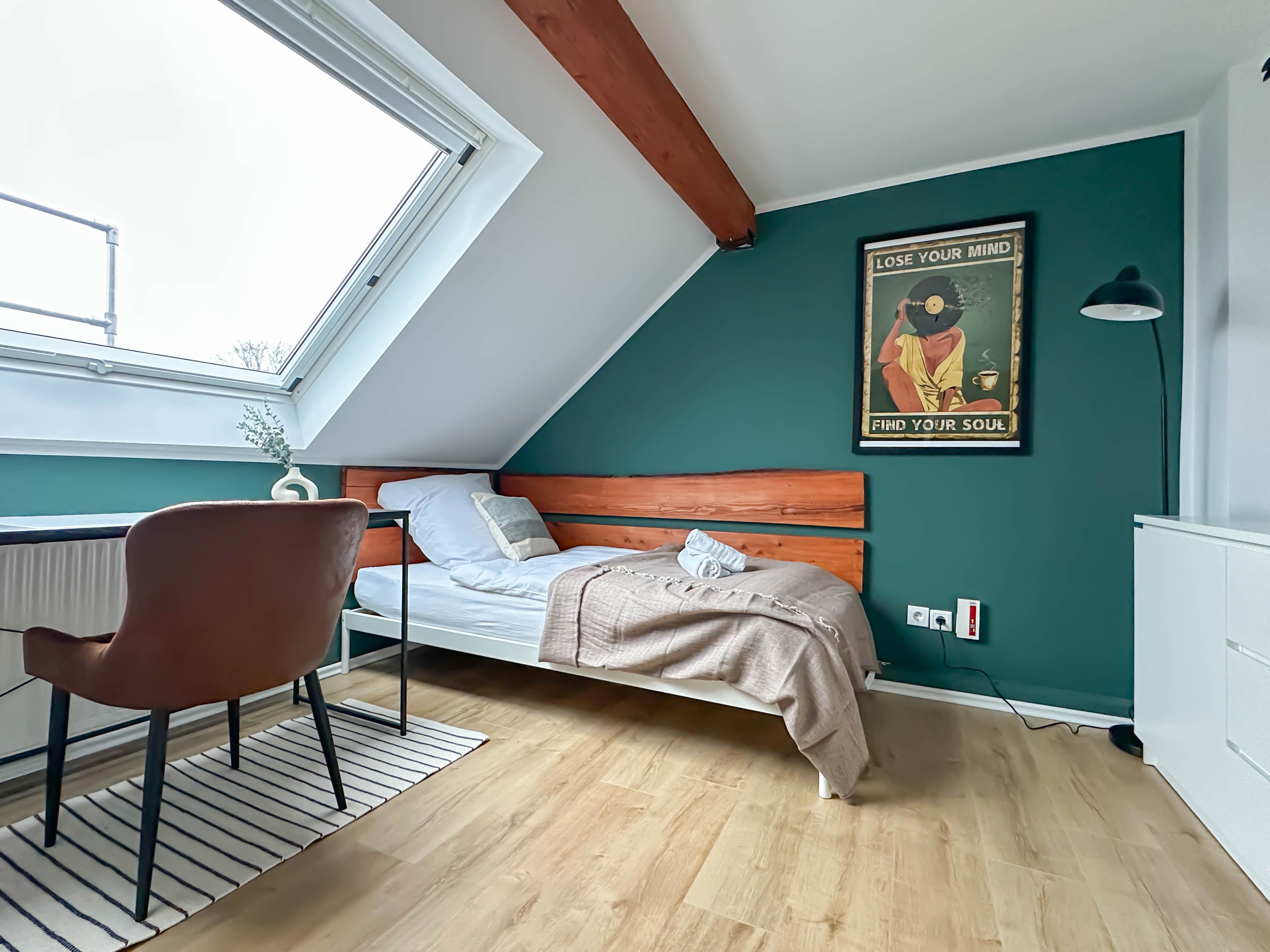 Design & Comfort – Fully Renovated, Fully Furnished Home With 2 Bedrooms And Workspace - Design & Comfort – Fully Renovated, Fully Furnished Home with 2 Bedrooms and Workspace - Gallery - 27