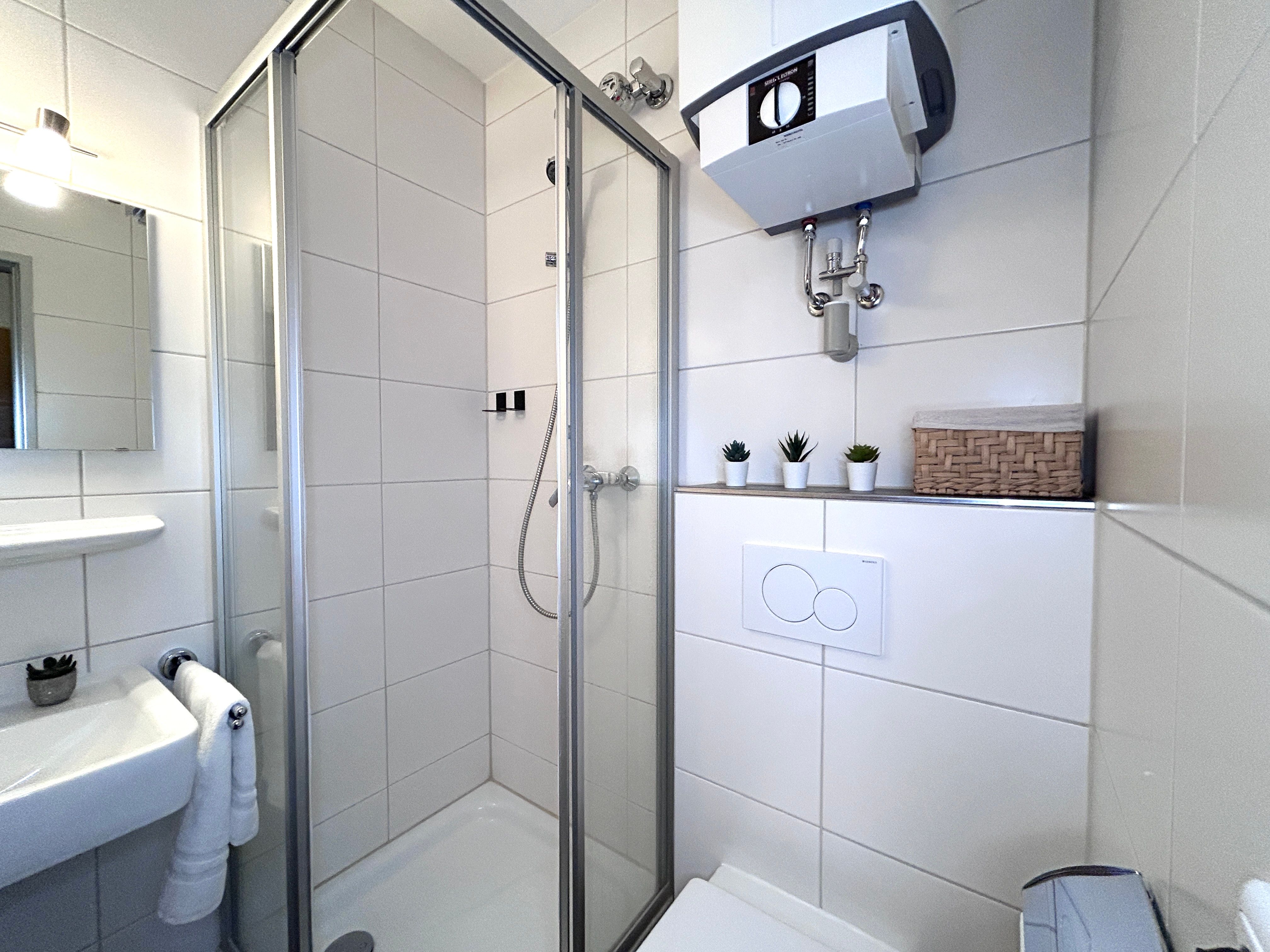 Goltan Apartment - 9 Persons, 3 Bathrooms, Free Parking - 3