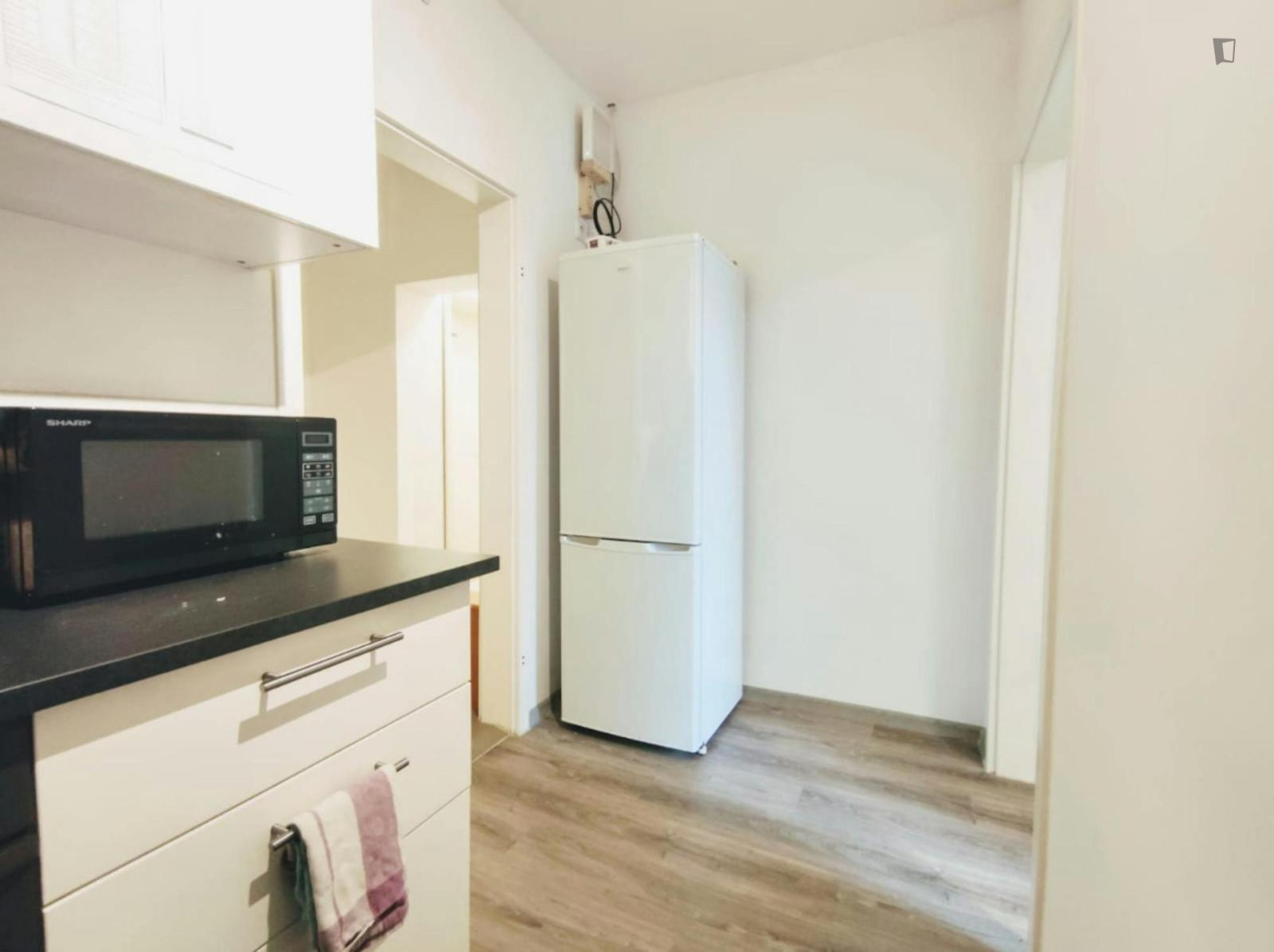 Neat Single Bedroom In Hafen - 4