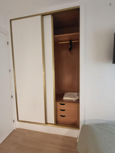 Welcoming double bedroom in San Vicente del Raspeig