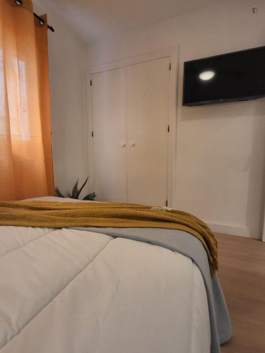 Alluring double bedroom in San Vicente del Raspeig  - Gallery -  5