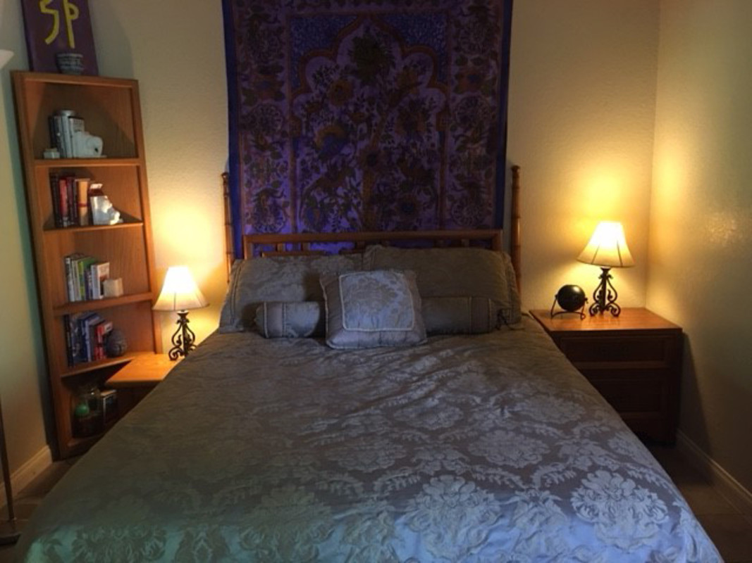 Bedroom 1(Single Bed)  -  Enjoy being close to SD downtown  - Gallery -  1