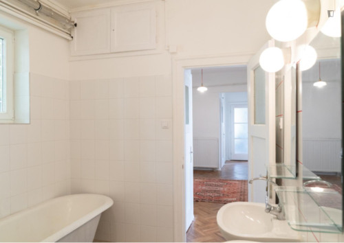 Bright 14m Room with Terrace Access in Rose Hill - Gallery - 7