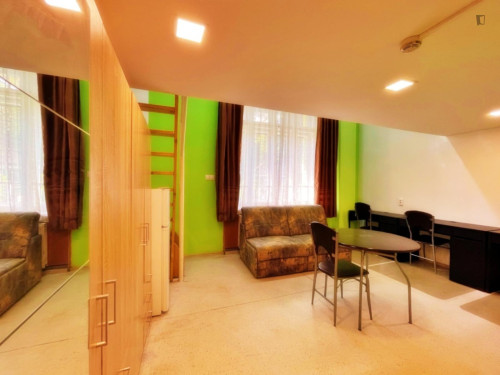 Bed in a cool triple ensuite bedroom, in Ferencváros