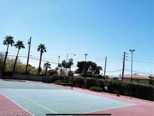 Vegas private room & bath