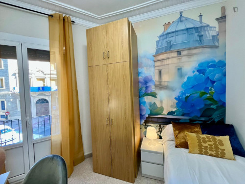 Snug double bedroom near Parque de Juan Faustino Bruil