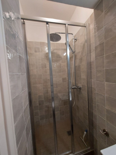 2 Bedroom flat close to Montmartre