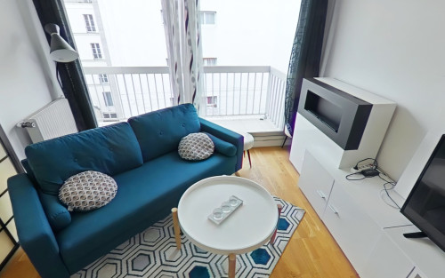 Bright, contemporary apt in Nation