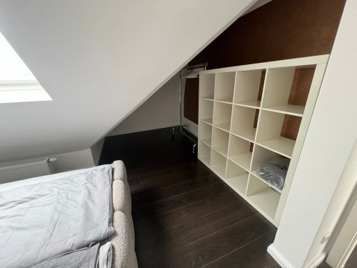 Modern and charming apartment with AC in historical building in walking distance to the ICE train station.