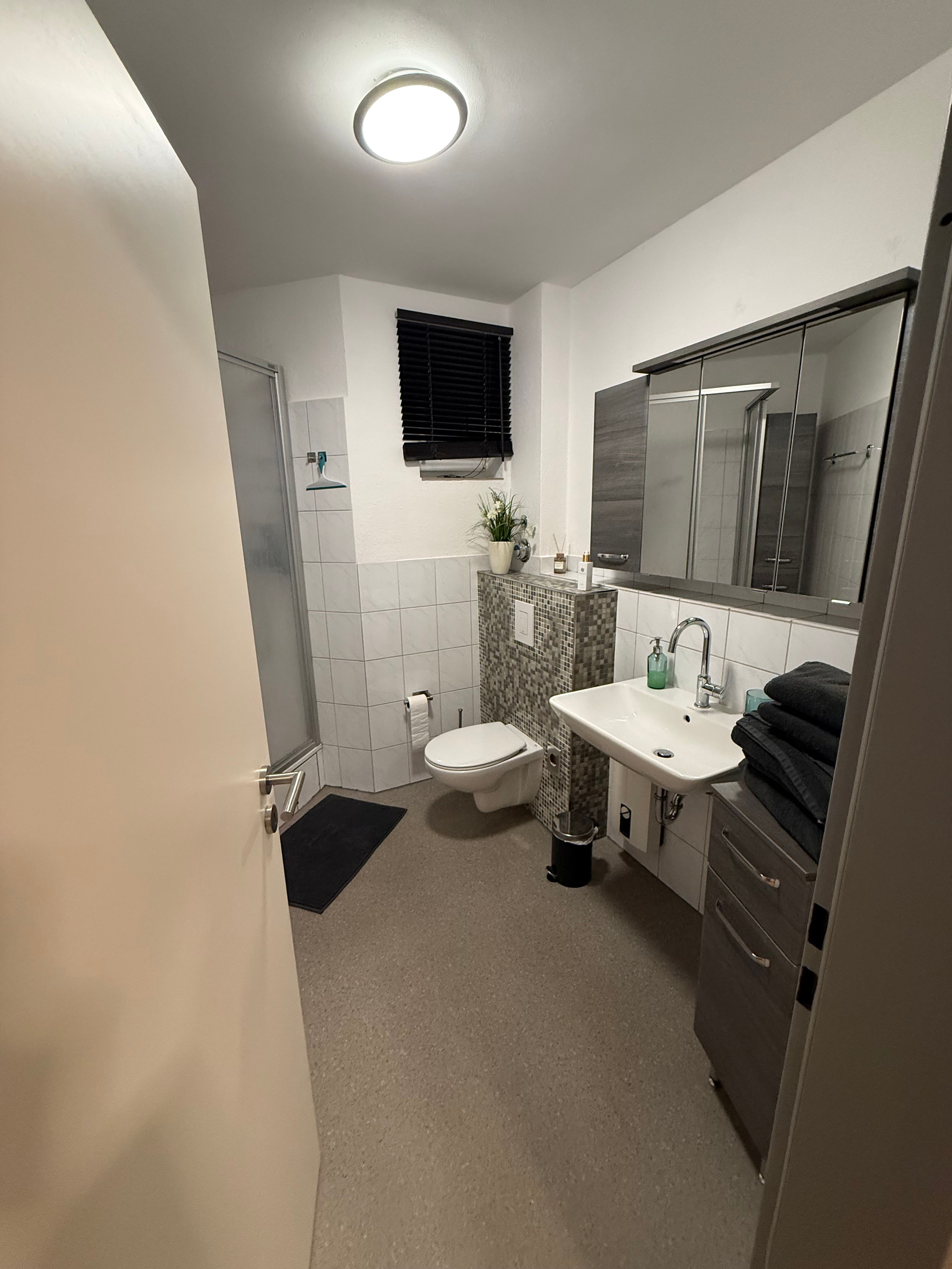 Business Apartment With Terrace - All-Inclusive Rent, Workspace, Quiet & Move-In Ready - Business Apartment with terrace - All-Inclusive Rent, Workspace, Quiet & Move-in ready - Gallery - 15