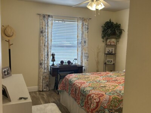 Stay Here, Stay Happy!