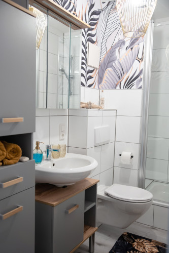 100-2 Modern 1-room apartment near the train station - Gallery - 8