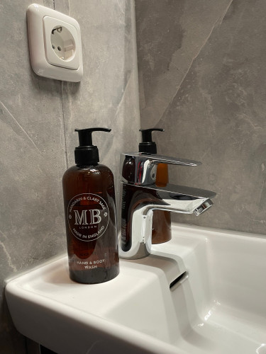 54379805920260101044951AM