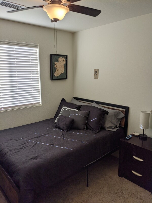  Upstairs Nook(Full Room)  -  Cozy Townhome Nook  - Gallery -  1