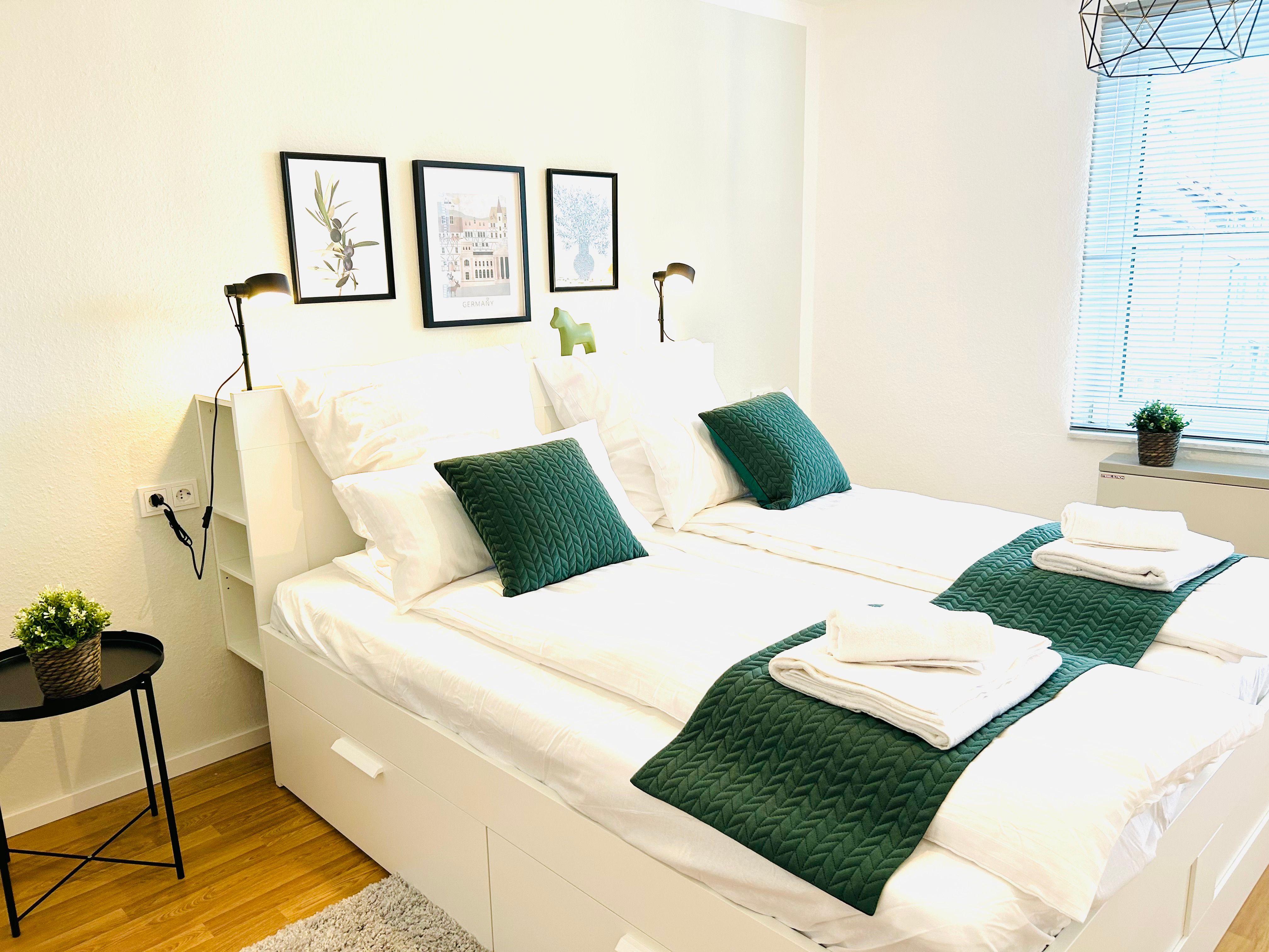  Top Location In Osnabrueck City – Close To The Castle Gardens – Exclusively Renovated!  -  Top location in Osnabrueck City – close to the castle gardens – exclusively renovated!  - Gallery -  23