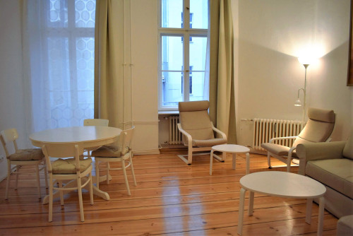 2 room - 2 bathroom in Moabit