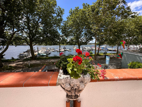 Attention! Google photos are not up to date, the neighboring house is finished. Your fisherman's house at the harbor is wainting for you! - Gallery - 25