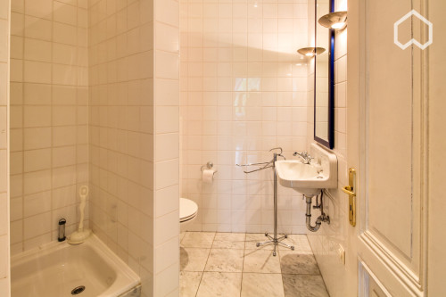 Bright home in superb location with unique interior