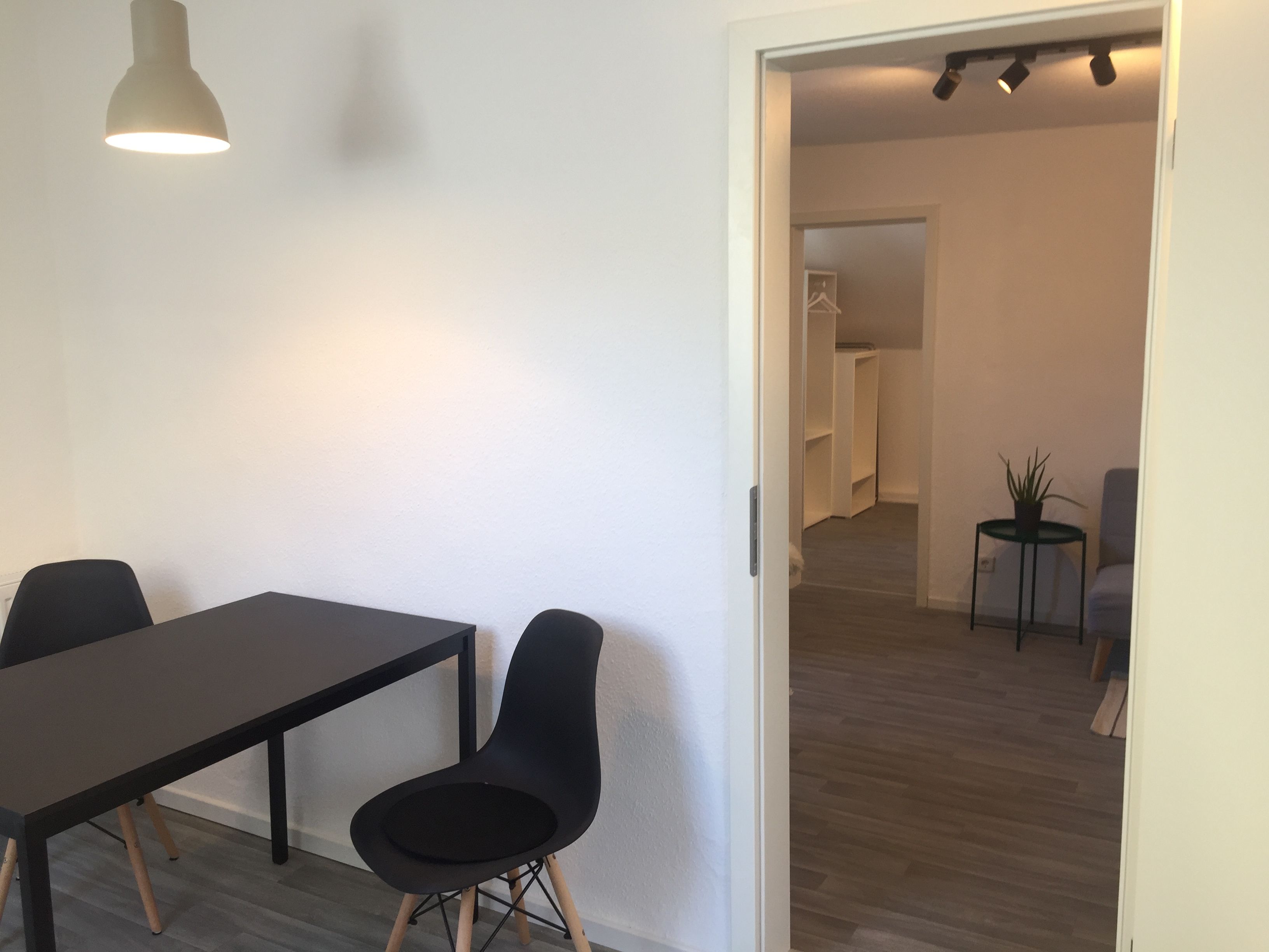  Stylish Temporary Home Centrally In Dortmund Phoenix See  -  Stylish temporary home centrally in Dortmund Phoenix See  - Gallery -  1