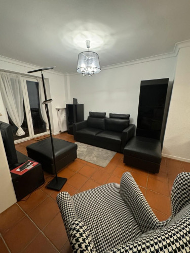 New and wonderful flat with nice neighbours