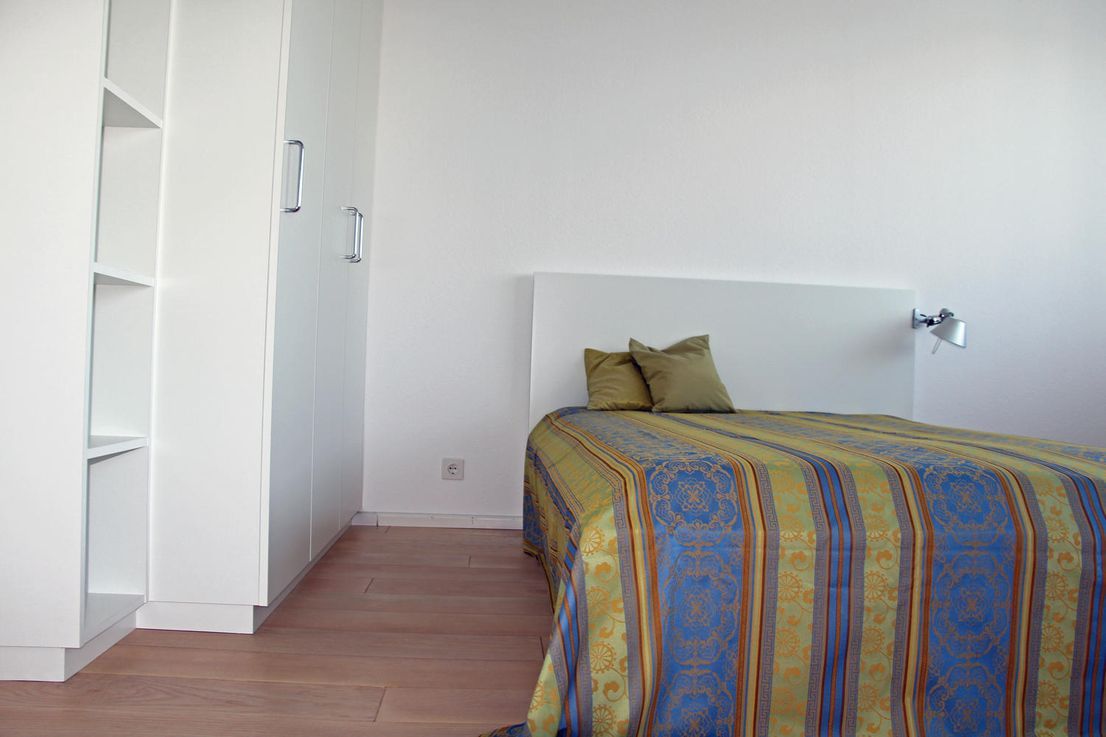  Newly Renovated 2,5 Room Apartment With South Balcony And Green Surroundings In Leonberg  -  Newly renovated 2,5 room apartment with south balcony and green surroundings in Leonberg  - Gallery -  4