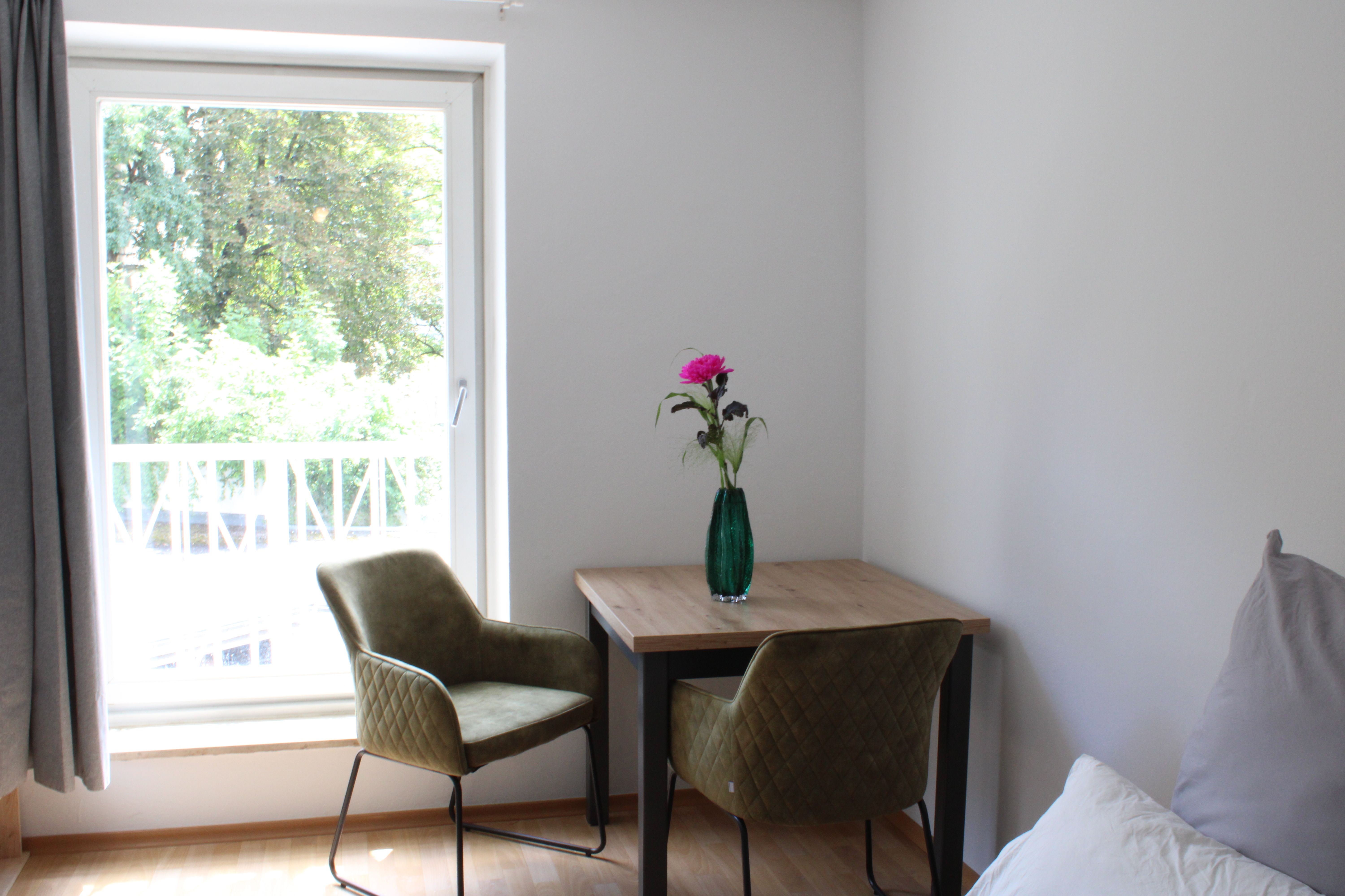Quiet, Central Location – Steps From The Isar - 22