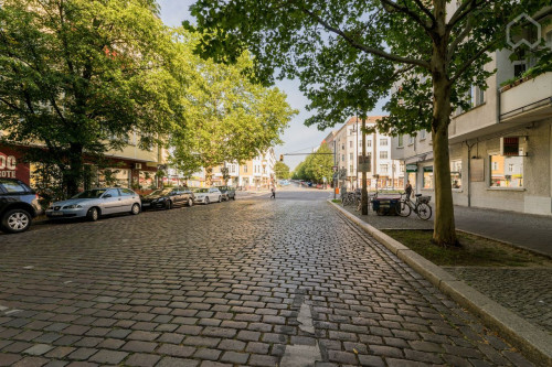 Amazing, bright flat in Prenzlauer Berg with balcony