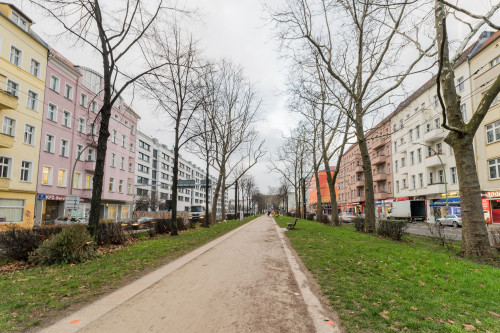 Gorgeous suite conveniently located