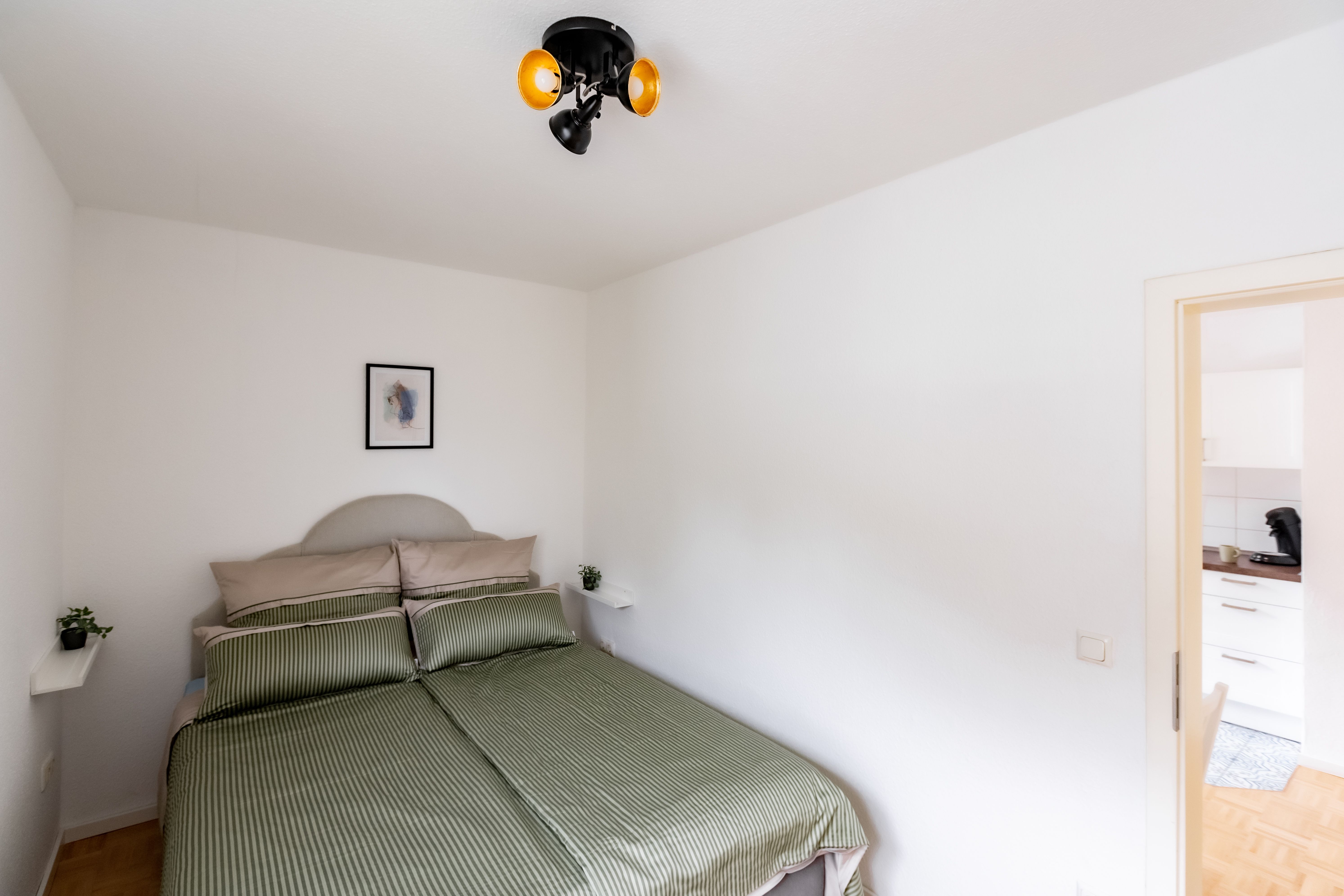 Modern 2-Room Apartment In Attractive Location In Duisburg - WEST48 - 23