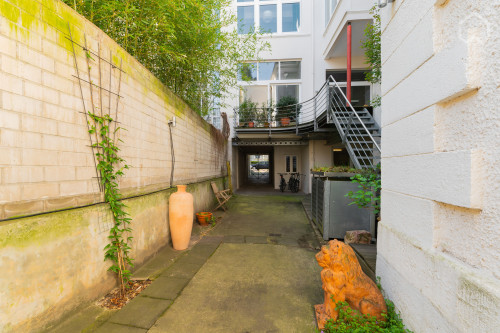 Quiet flat with terrace +++ right on the university campus