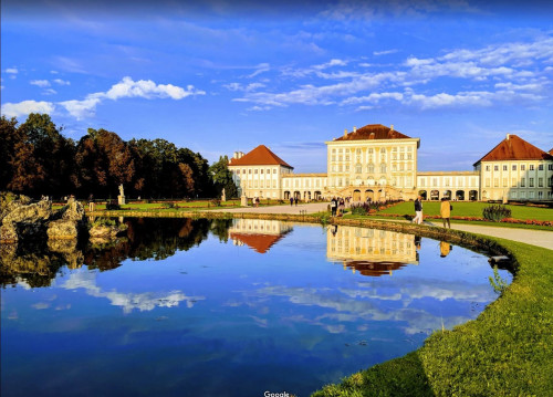 ** Elegant 1 room business apartment with a wonderful balcony**