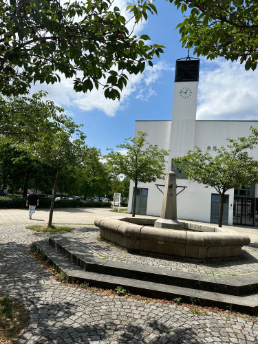 Bright and full furnished appartement with roof terrace in Munich (fully renovated in July 2023)