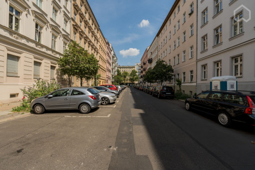 Great and fashionable home with the best location (Mitte)