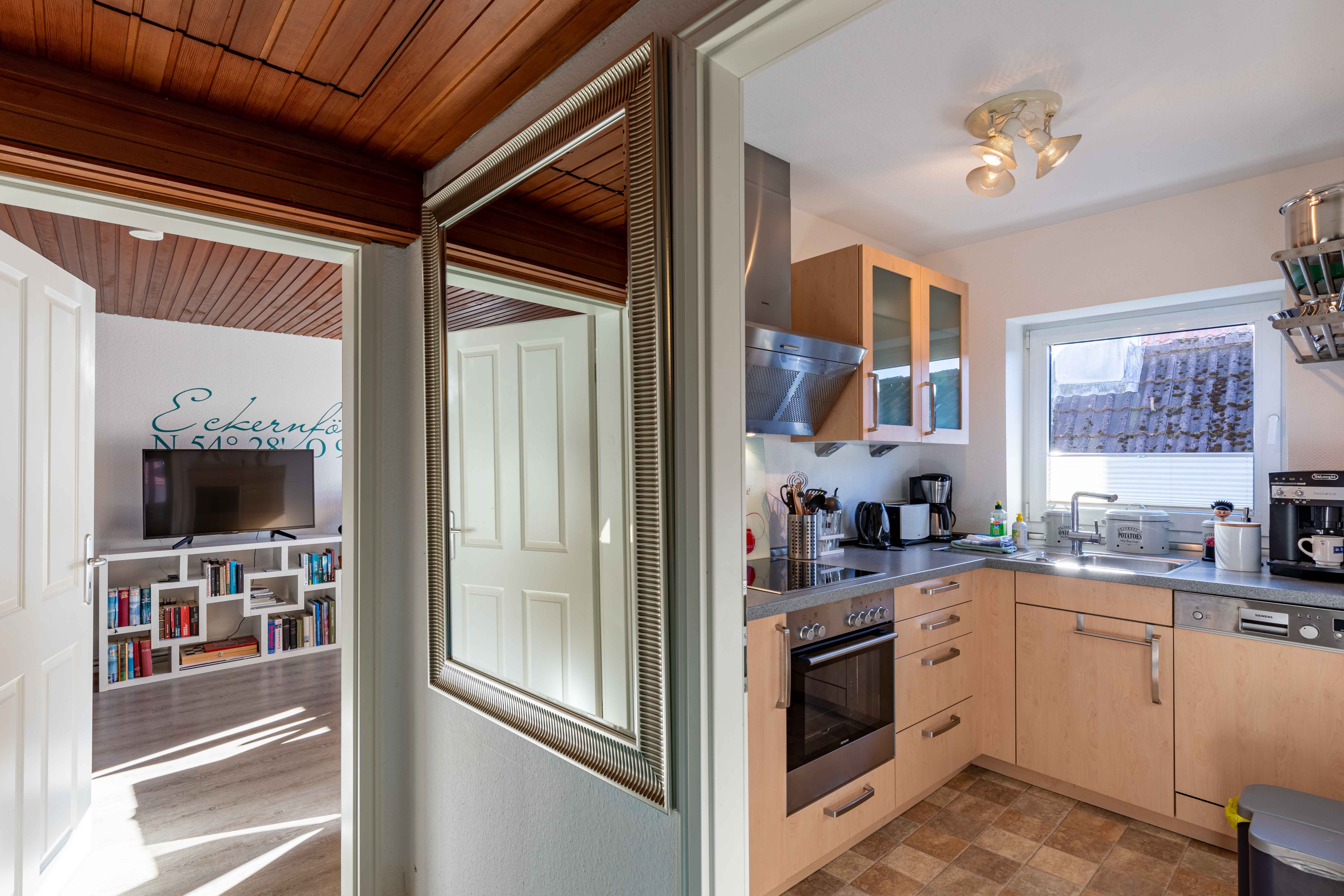 Upper Deck: Cozy, Comfortable And Quiet Apartment Directly In The Heart Of Eckernförde - Upper Deck: Cozy, comfortable and quiet apartment directly in the heart of Eckernförde - Gallery - 5