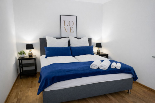 Near Regensburg/Walhalla: Balcony | 3 rooms | kitchen | electric fireplace | Nintendo Switch | parking - Gallery - 2