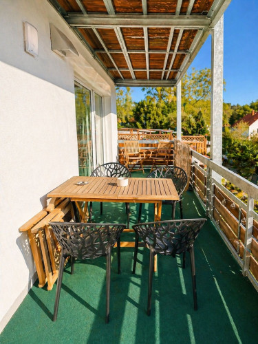 Near Regensburg/Walhalla: Balcony | 3 rooms | kitchen | electric fireplace | Nintendo Switch | parking - Gallery - 3