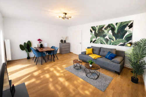 Near Regensburg/Walhalla: Balcony | 3 rooms | kitchen | electric fireplace | Nintendo Switch | parking - Gallery - 6