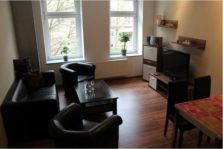 Fantastic & Fashionable Home In Popular Area - 8