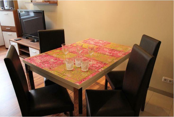 Fantastic & Fashionable Home In Popular Area - 7