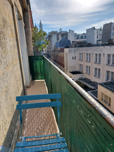 2 Bedroom Flat, with Sacre-Coeur View
