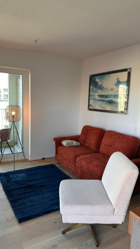 Moderne 2-Zimmer-Wohnung, voll möbliert, mit Loggia & Zugang zur Dachterrasse in München-Pasing