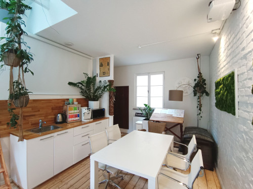 Exclusively furnished loft apartment in an old building in a central location